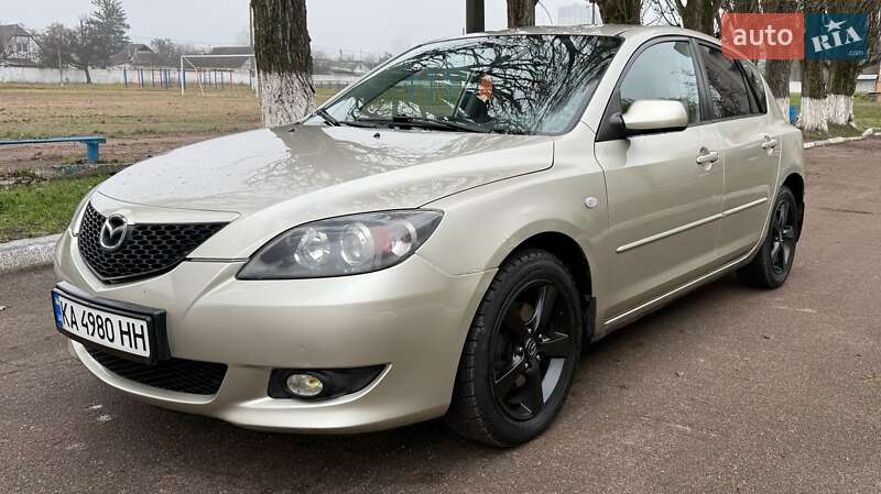 Хэтчбек Mazda 3 2004 в Киеве