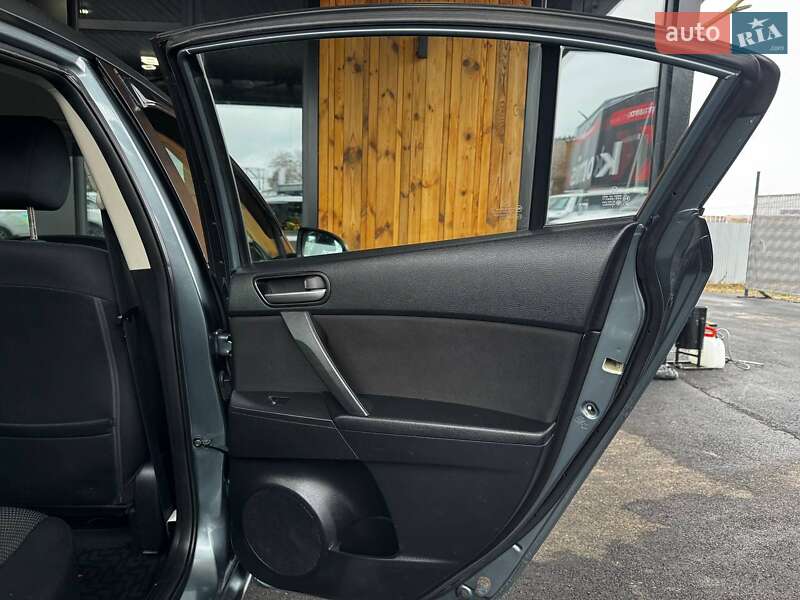 Седан Mazda 3 2011 в Вінниці фото 25 Седан Mazda 3 2011 в Вінниці