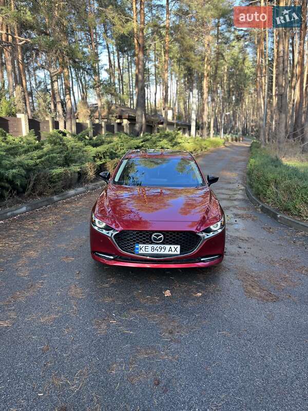 Седан Mazda 3 2021 в Днепре