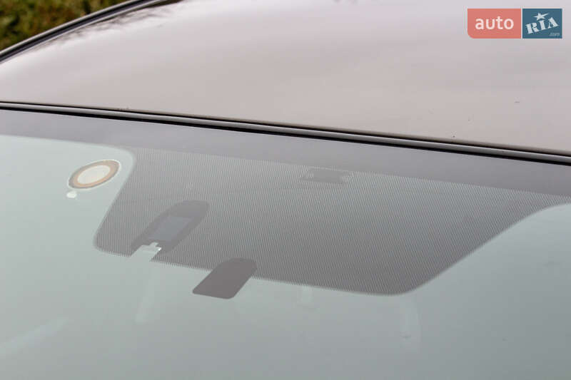 Седан Mazda 3 2015 в Львове