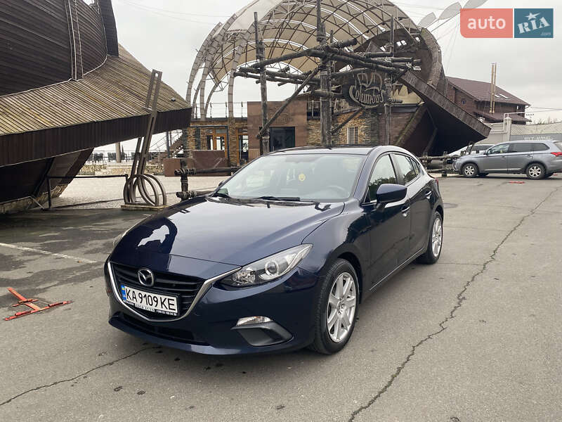 Mazda 3 2015