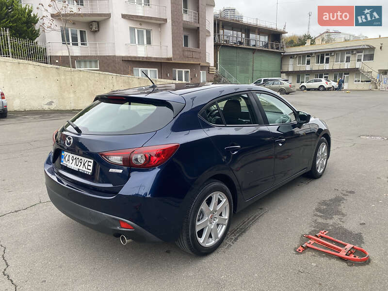 Mazda 3 2015