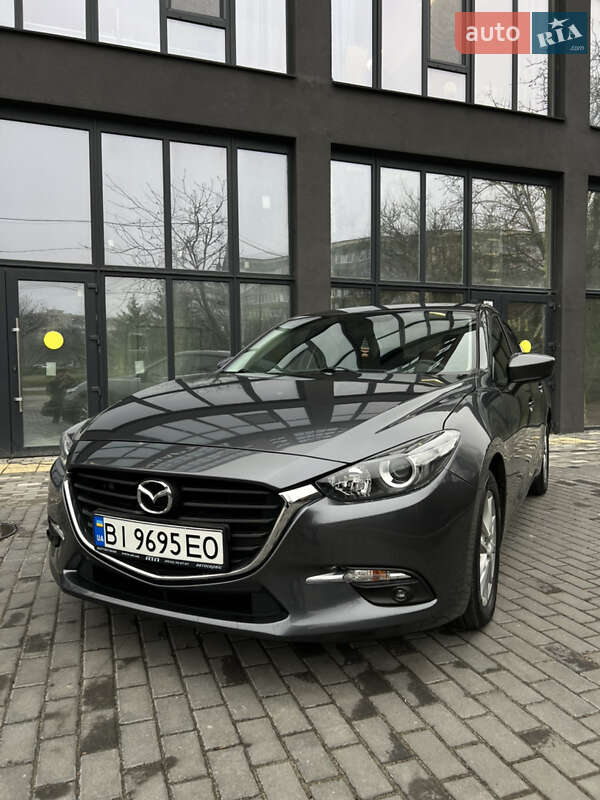 Седан Mazda 3 2013 в Полтаве