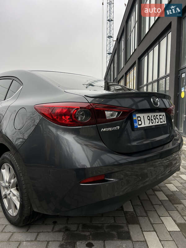 Седан Mazda 3 2013 в Полтаве