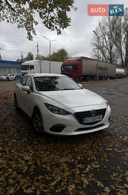 Седан Mazda 3 2015 в Киеве