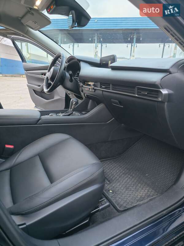 Седан Mazda 3 2023 в Полтаве