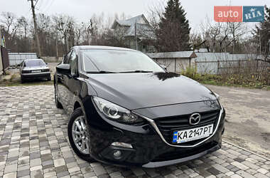 Седан Mazda 3 2014 в Киеве