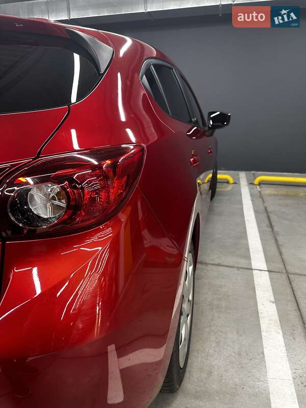 Хетчбек Mazda 3 2015 в Києві