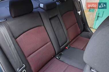 Седан Mazda 3 2006 в Ровно