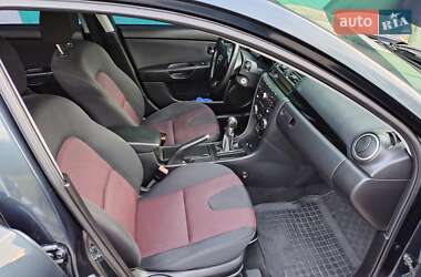 Седан Mazda 3 2006 в Ровно