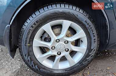 Седан Mazda 3 2006 в Ровно