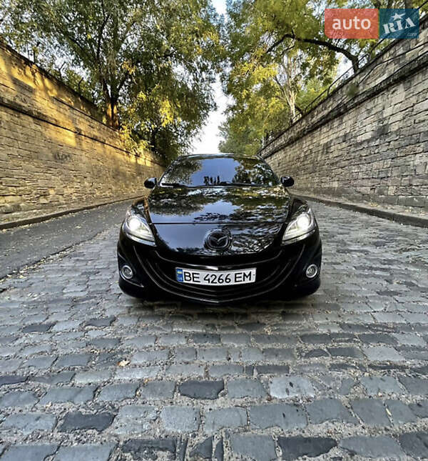 Седан Mazda 3 2012 в Николаеве