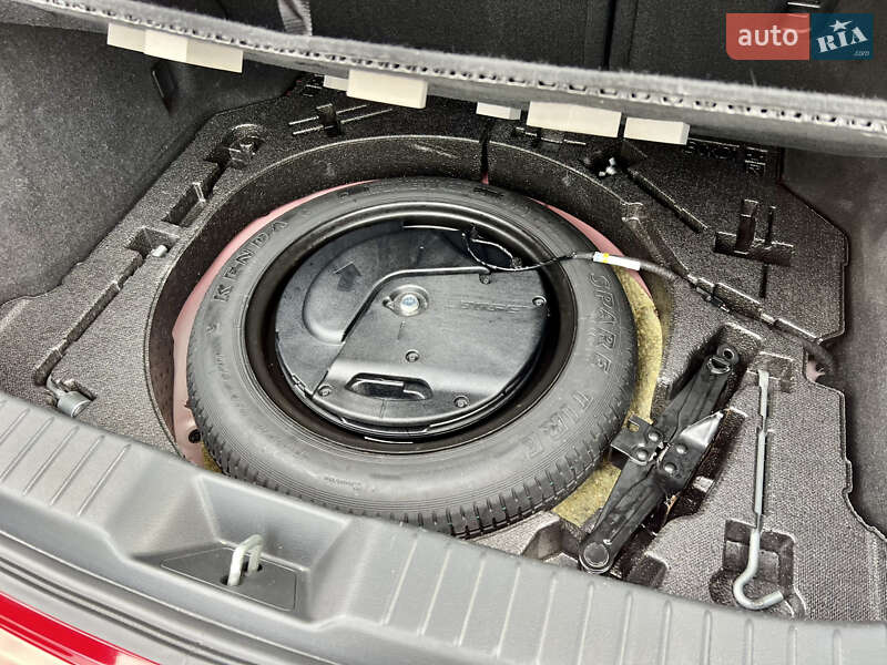 Хэтчбек Mazda 3 2019 в Киеве