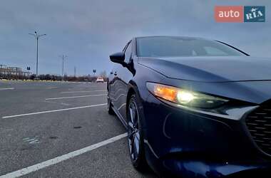 Хэтчбек Mazda 3 2019 в Киеве