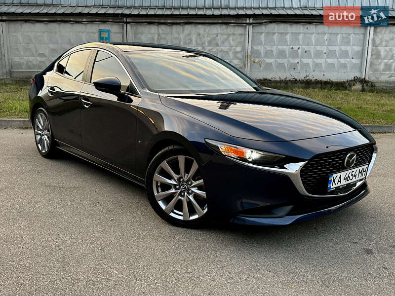 Седан Mazda 3 2020 в Киеве