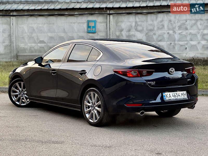 Седан Mazda 3 2020 в Киеве