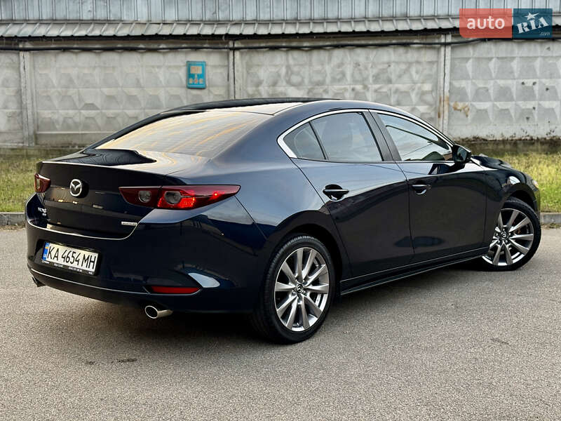 Седан Mazda 3 2020 в Киеве