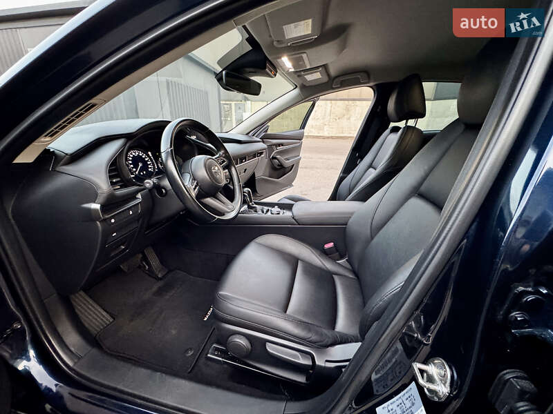 Седан Mazda 3 2020 в Киеве