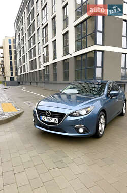 Седан Mazda 3 2013 в Львове