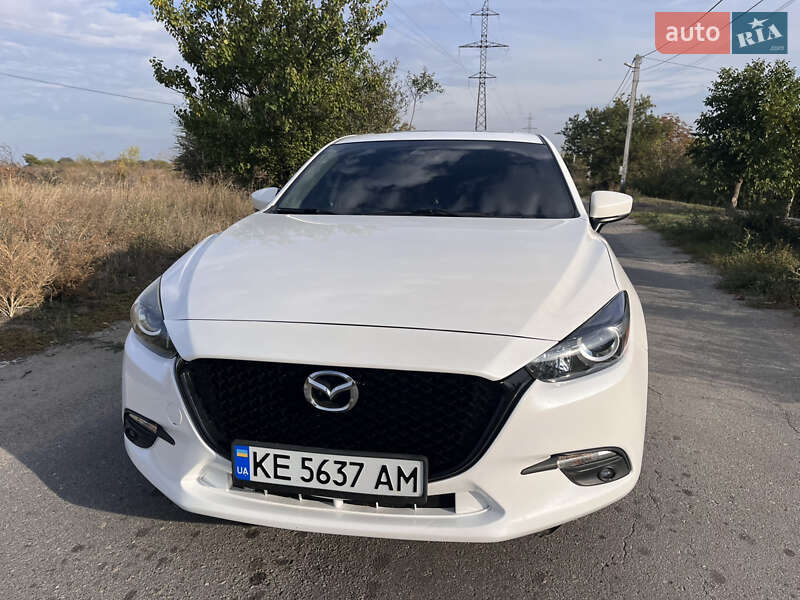 Седан Mazda 3 2017 в Днепре фото 2 Седан Mazda 3 2017 в Днепре