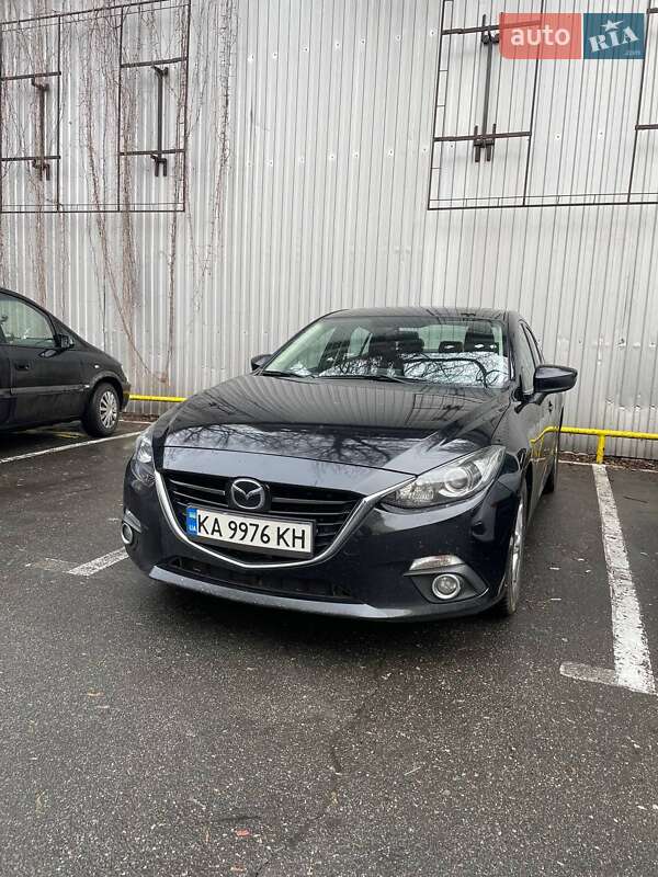 Седан Mazda 3 2014 в Киеве