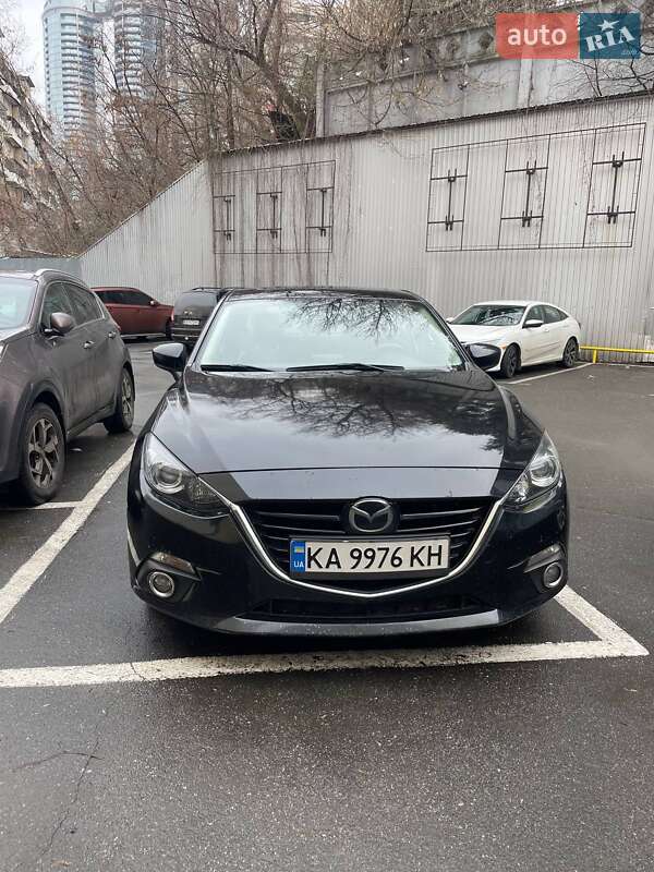 Седан Mazda 3 2014 в Киеве
