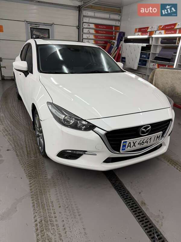 Mazda 3 2018