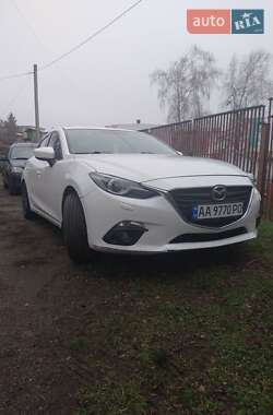 Седан Mazda 3 2015 в Черкассах
