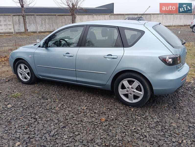 Хэтчбек Mazda 3 2007 в Луцке