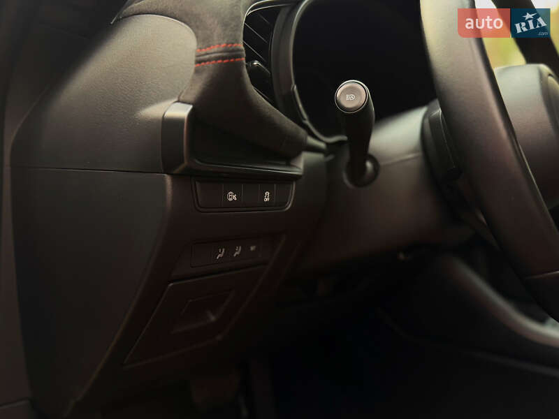 Хэтчбек Mazda 3 2024 в Днепре