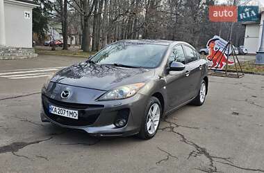 MAZDA 3 2013