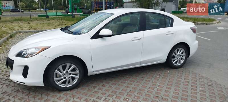 Седан Mazda 3 2012 в Киеве фото 2 Седан Mazda 3 2012 в Киеве