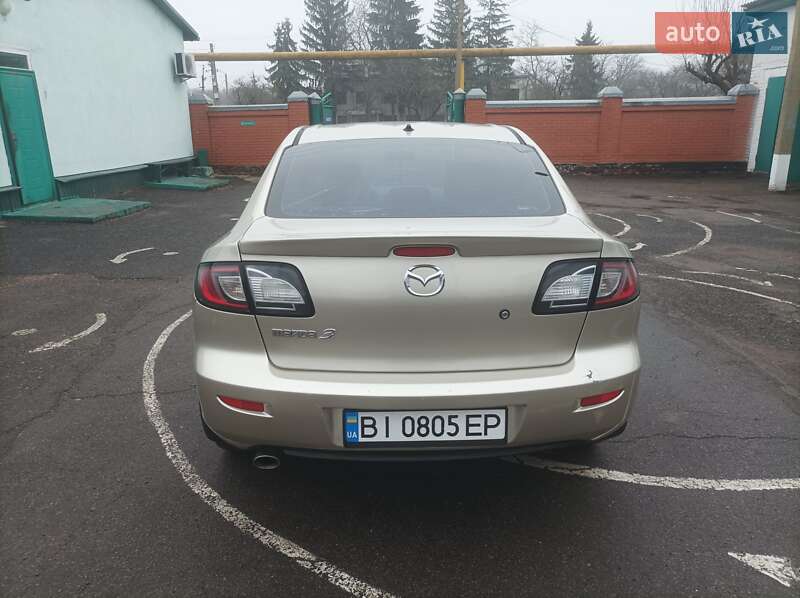 Седан Mazda 3 2004 в Гадячі