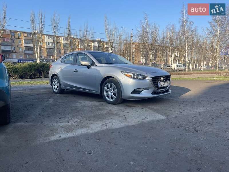 Седан Mazda 3 2018 в Кривому Розі