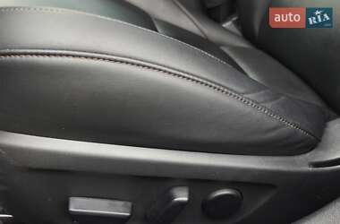 Седан Mazda 3 2019 в Днепре