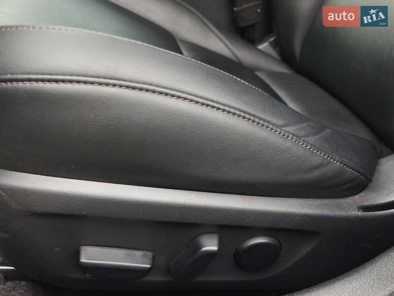 Седан Mazda 3 2019 в Днепре