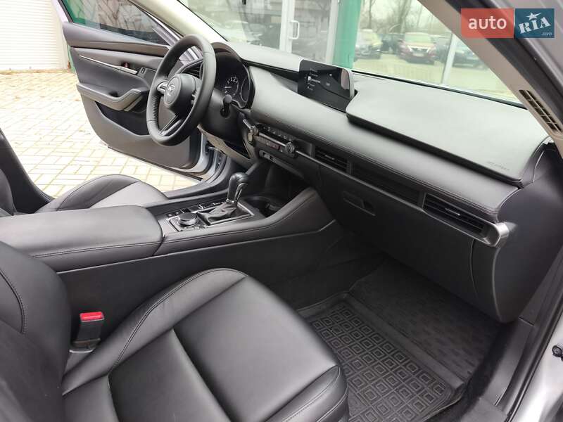 Седан Mazda 3 2019 в Днепре