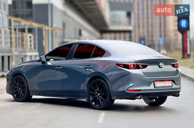 Седан Mazda 3 2023 в Киеве