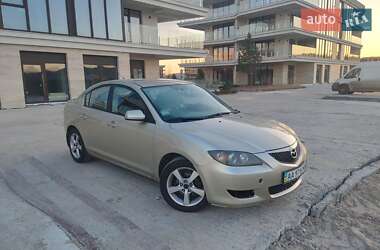 Седан Mazda 3 2005 в Киеве