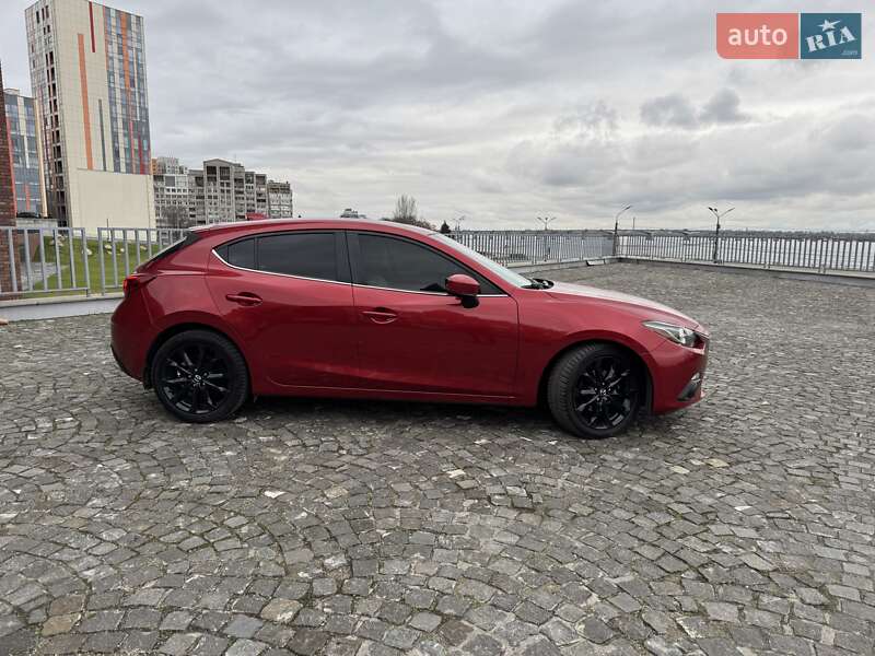 Хэтчбек Mazda 3 2013 в Днепре