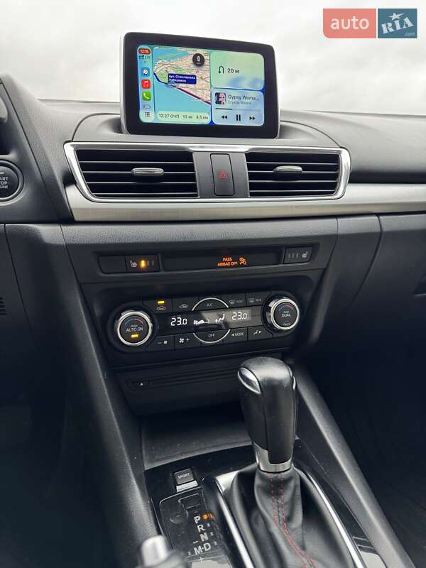 Хэтчбек Mazda 3 2013 в Днепре