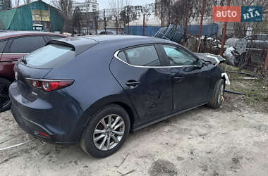 Хэтчбек Mazda 3 2024 в Киеве