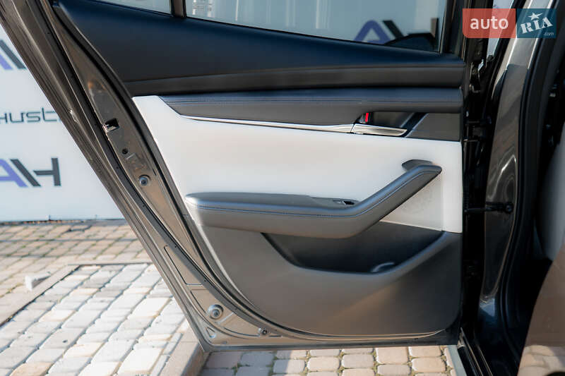 Седан Mazda 3 2020 в Києві фото 40 Седан Mazda 3 2020 в Києві