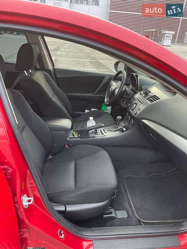 Седан Mazda 3 2011 в Києві