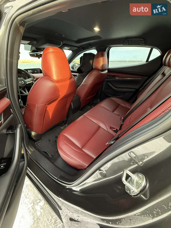 Хетчбек Mazda 3 2020 в Дніпрі