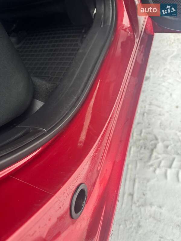 Хетчбек Mazda 3 2015 в Києві фото 26 Хетчбек Mazda 3 2015 в Києві