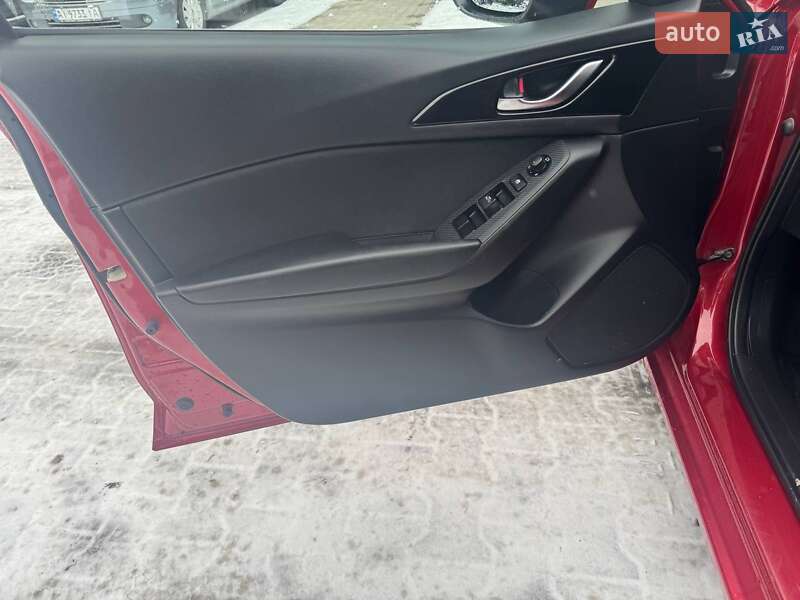 Хетчбек Mazda 3 2015 в Києві фото 35 Хетчбек Mazda 3 2015 в Києві
