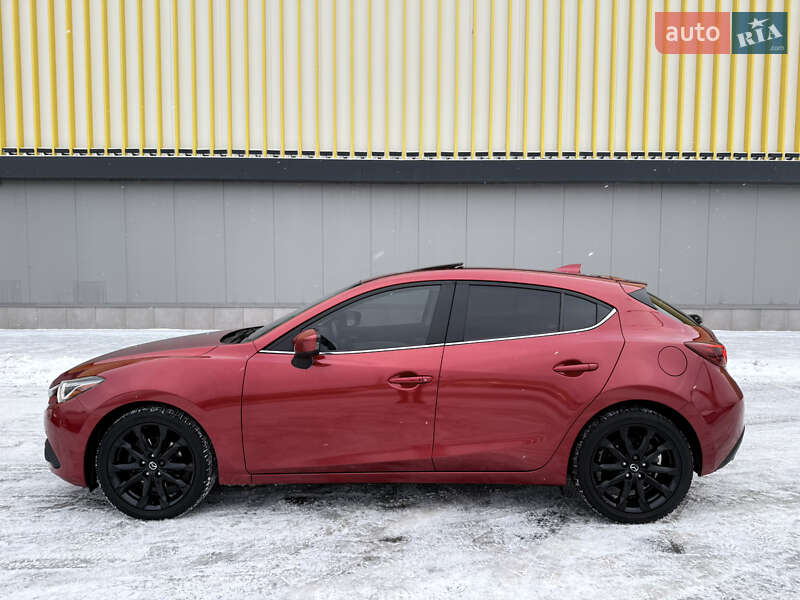 Хэтчбек Mazda 3 2015 в Киеве