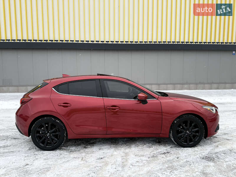 Хэтчбек Mazda 3 2015 в Киеве