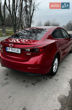 Седан Mazda 3 2015 в Запоріжжі
